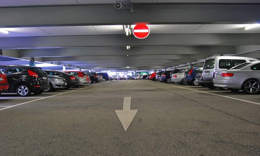 Tips and Tricks to Pass Dubai RTA Parking Test