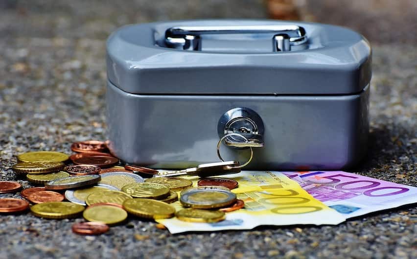 How to Open a Bank Account in Dubai: Complete Guide