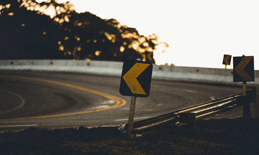 Traffic Signs in UAE with Meanings