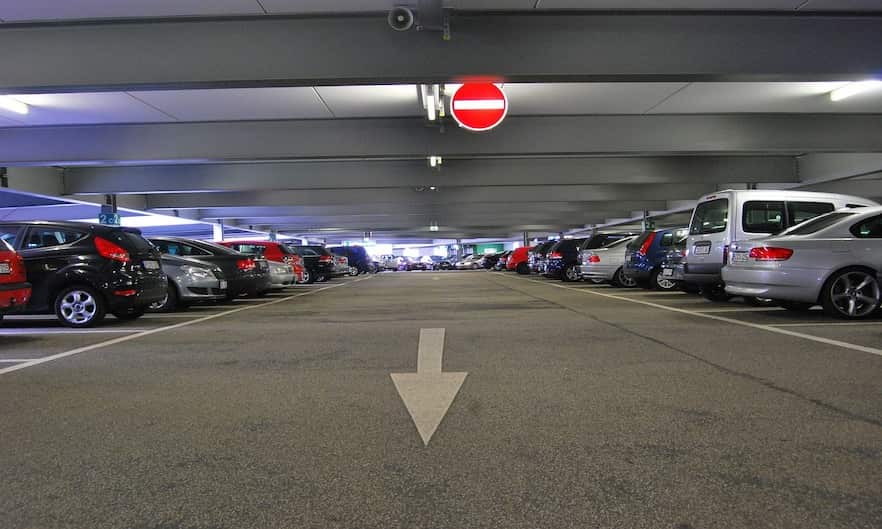 tips to pass dubai rta parking test