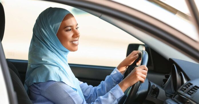 can i drive in uae with qatar driving license